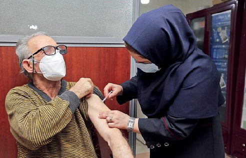 ثبت‌نام واکسیناسیون کرونای افراد بالای ۶۰ سال در تهران